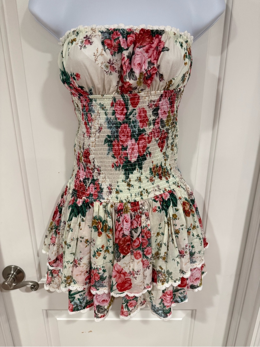 Floral mini dress / like new